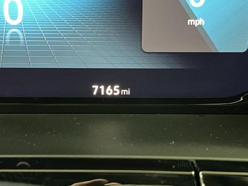 2024 Volkswagen Atlas Cross Sport 2.0T SE w/Technology 4MOTION