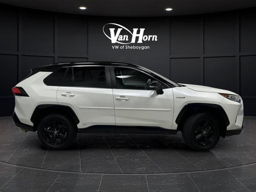 2021 Toyota RAV4 Hybrid SE
