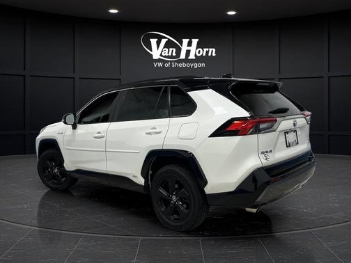 2021 Toyota RAV4 Hybrid SE