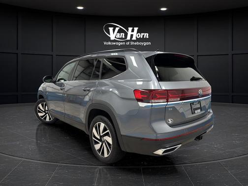 2025 Volkswagen Atlas 2.0T SE w/Technology 4MOTION