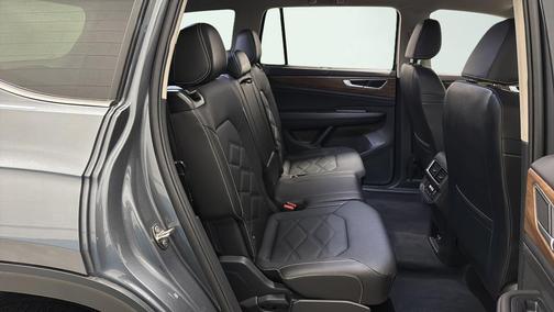 2025 Volkswagen Atlas 2.0T SE w/Technology 4MOTION