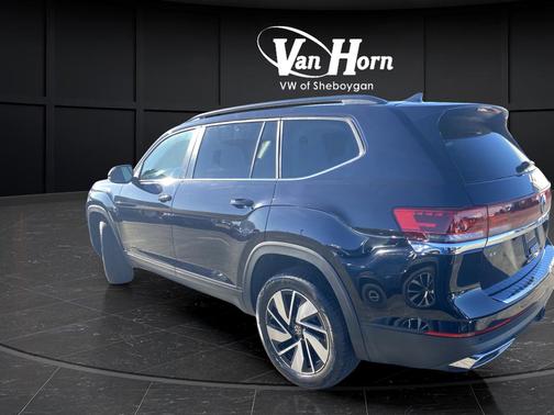 2026 Volkswagen Atlas 2.0T SE w/Technology 4MOTION
