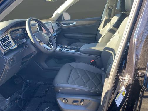 2026 Volkswagen Atlas 2.0T SE w/Technology 4MOTION