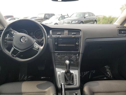 2019 Volkswagen Golf 1.4T SE