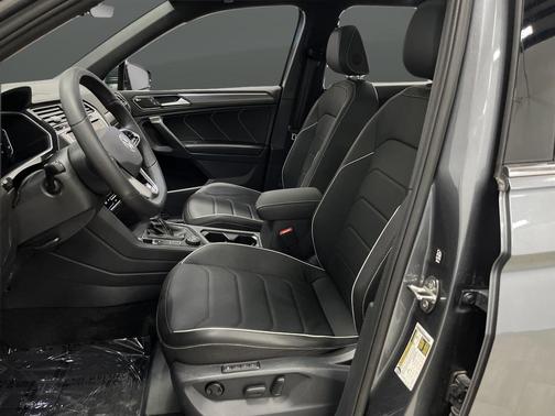 2024 Volkswagen Tiguan 2.0T SEL R-Line 4MOTION