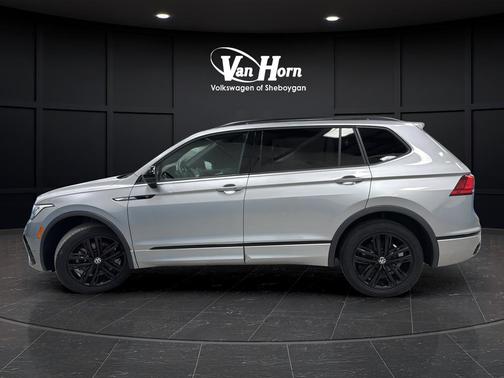 2022 Volkswagen Tiguan 2.0T SE R-Line Black 4MOTION
