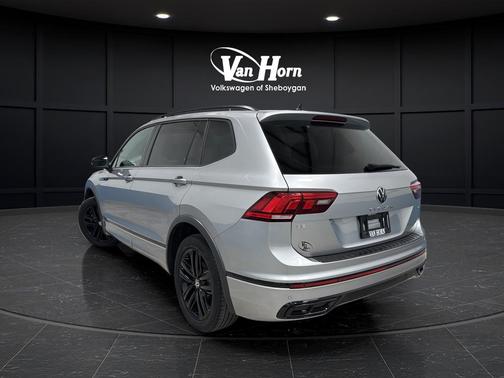 2022 Volkswagen Tiguan 2.0T SE R-Line Black 4MOTION