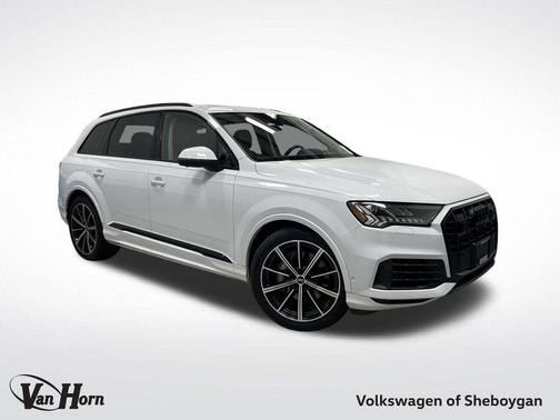 2022 Audi Q7 55 Prestige