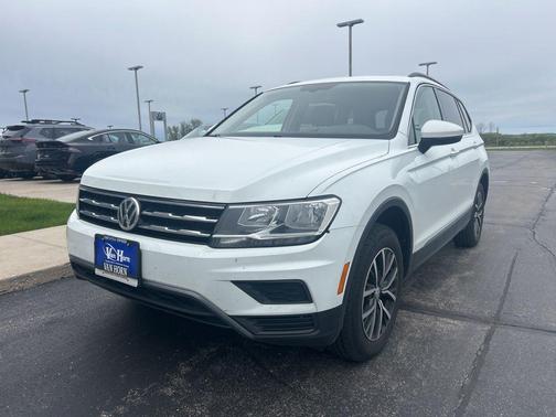 Pure White 2020 Volkswagen Tiguan 2.0T SE 4MOTION