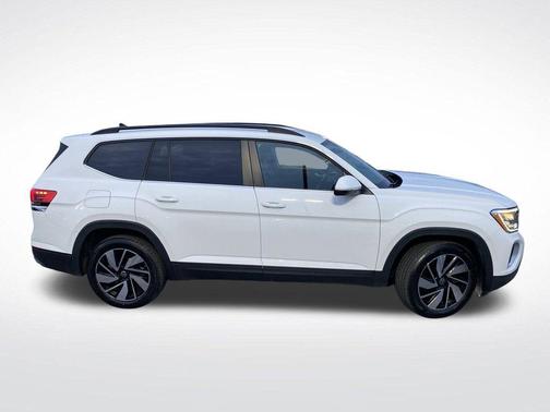 2024 Volkswagen Atlas 2.0T SE w/Technology 4MOTION