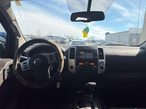 Gun Metallic 2016 Nissan Frontier PRO-4X