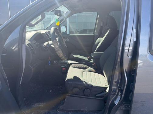 Gun Metallic 2016 Nissan Frontier PRO-4X