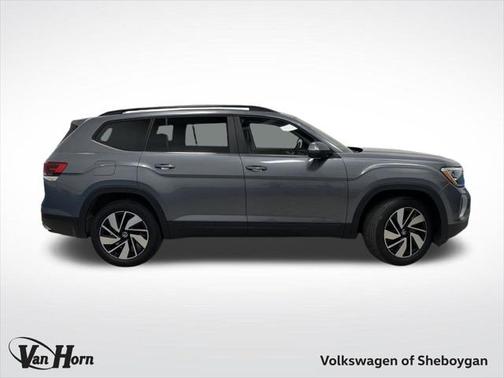 2024 Volkswagen Atlas 2.0T SE w/Technology 4MOTION