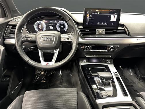 2023 Audi Q5 55 S line Prestige