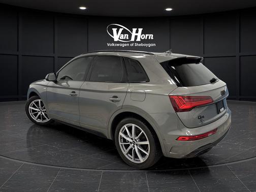 2023 Audi Q5 55 S line Prestige