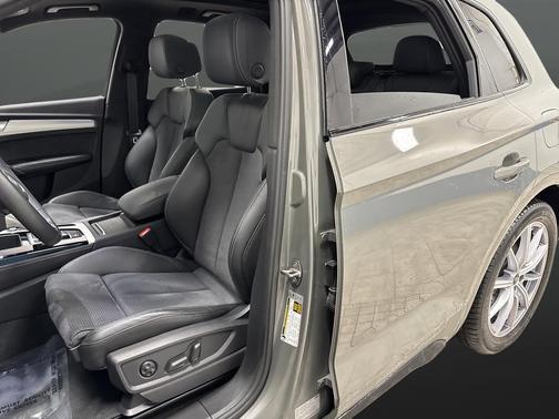 2023 Audi Q5 55 S line Prestige