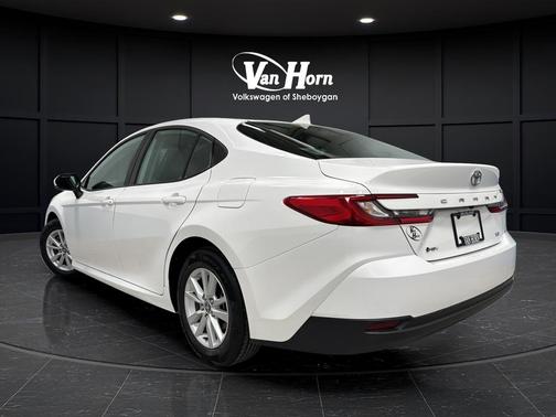 Ice Cap 2025 Toyota Camry SE