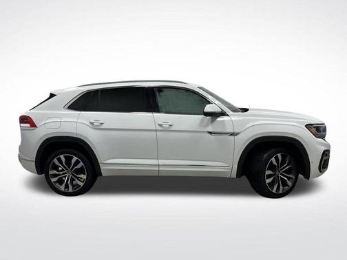 2022 Volkswagen Atlas Cross Sport 3.6L V6 SEL Premium R-Line