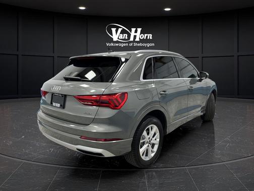 2024 Audi Q3 Premium Plus 40 TFSI quattro Tiptronic