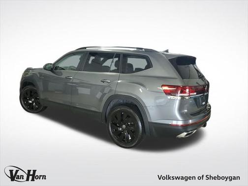 2025 Volkswagen Atlas 2.0T SE w/Technology 4MOTION