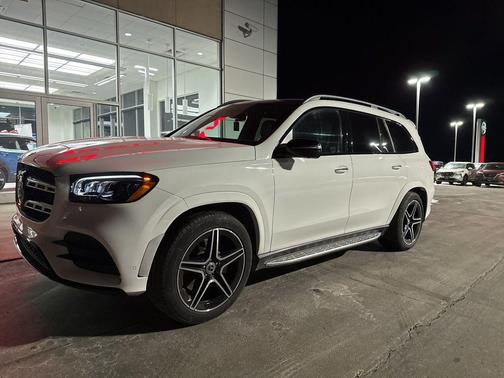 2023 Mercedes-Benz GLS 450 4MATIC