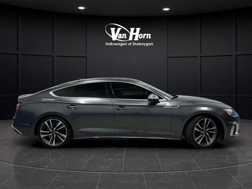 2022 Audi S5 Premium Plus TFSI quattro Tiptronic