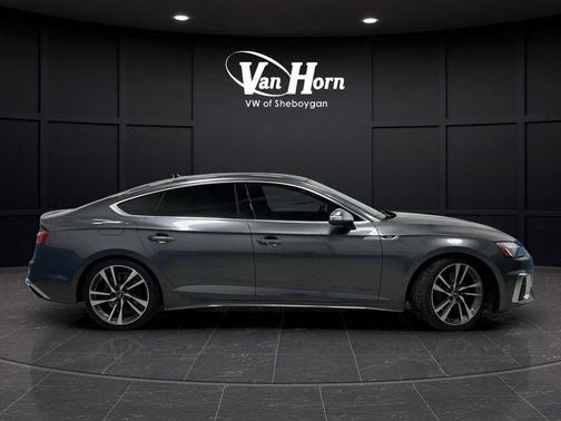 2022 Audi S5 Premium Plus TFSI quattro Tiptronic