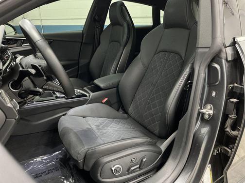 2022 Audi S5 Premium Plus TFSI quattro Tiptronic