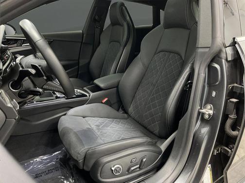 2022 Audi S5 Premium Plus TFSI quattro Tiptronic