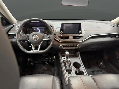 2022 Nissan Altima SR Intelligent AWD