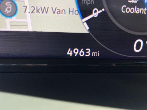 2024 Volkswagen Atlas Cross Sport 2.0T SEL Premium