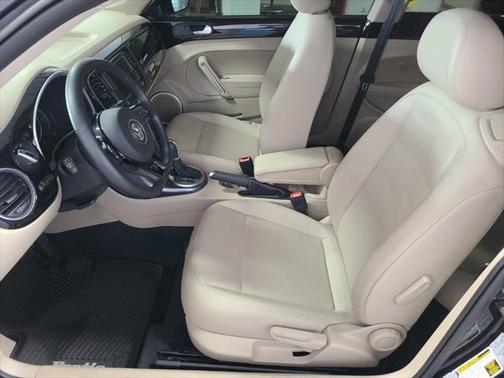 2018 Volkswagen Beetle 2.0T SE