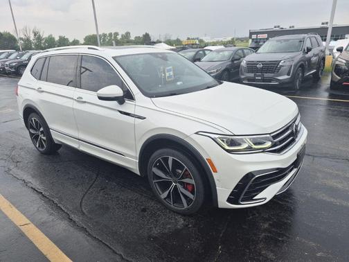 White Pearl 2022 Volkswagen Tiguan 2.0T SEL R-Line 4MOTION