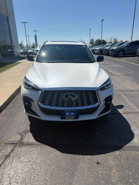 Majestic White 2023 INFINITI QX55 ESSENTIAL