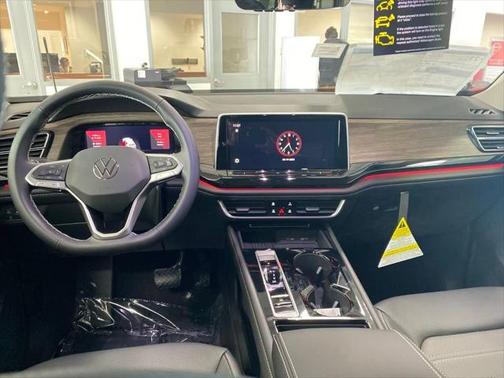 2025 Volkswagen Atlas 2.0T SEL