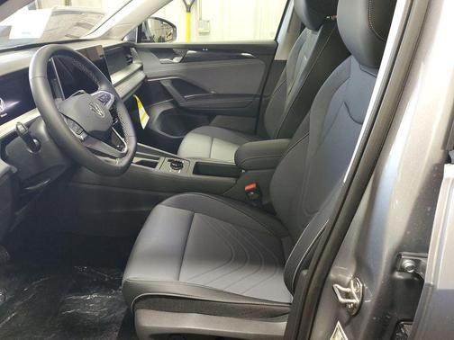 2025 Volkswagen Tiguan 2.0T SE 4MOTION