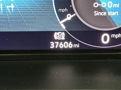 2025 Volkswagen Atlas 2.0T SE w/Technology 4MOTION