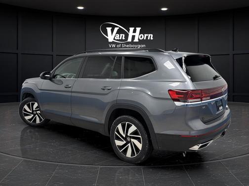 2025 Volkswagen Atlas 2.0T SE w/Technology 4MOTION