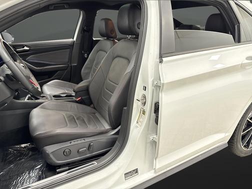 2025 Volkswagen Jetta GLI 2.0T Autobahn