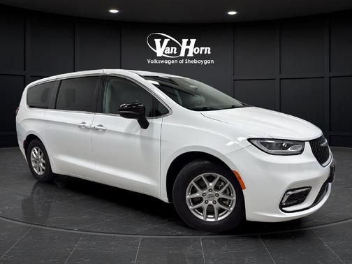 Bright White Clearcoat 2024 Chrysler Pacifica Touring L