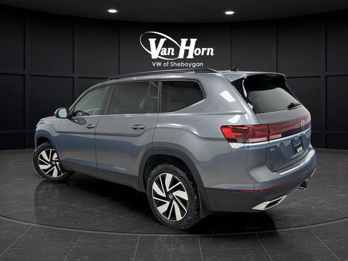 2024 Volkswagen Atlas 2.0T SE w/Technology 4MOTION