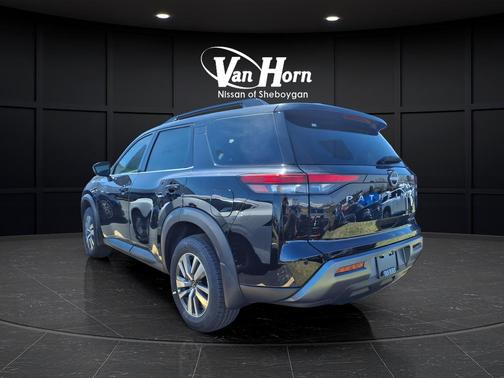 Super Black 2026 Nissan Pathfinder SL