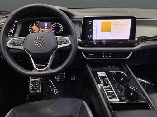 2024 Volkswagen Atlas 2.0T SEL