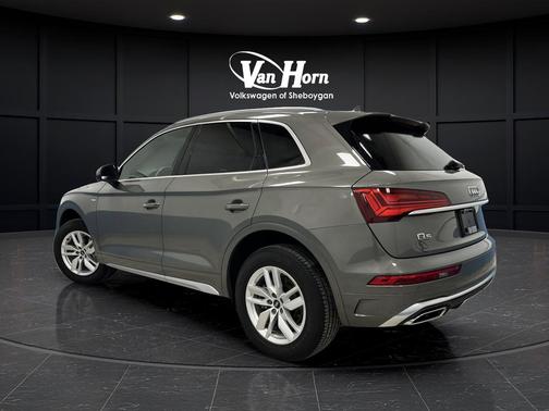 2023 Audi Q5 45 S line Premium
