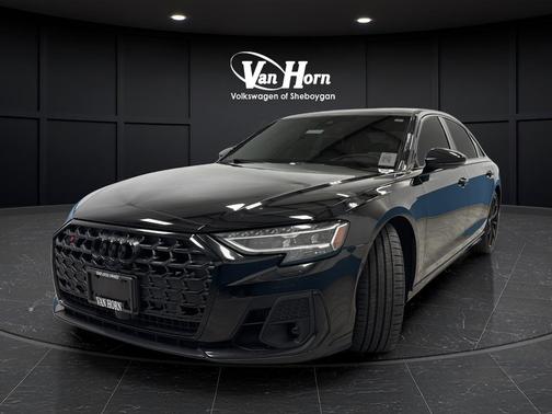 Mythos Black Metallic 2024 Audi S8 4.0T