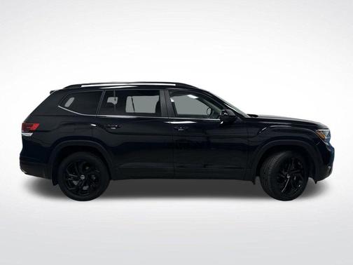 2023 Volkswagen Atlas 2.0T SE w/Technology 4MOTION