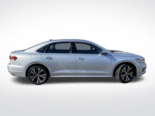 2021 Volkswagen Passat 2.0T SE