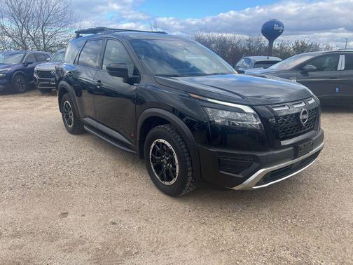 2024 Nissan Pathfinder Rock Creek 4WD