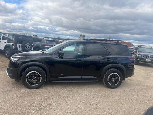 2024 Nissan Pathfinder Rock Creek 4WD