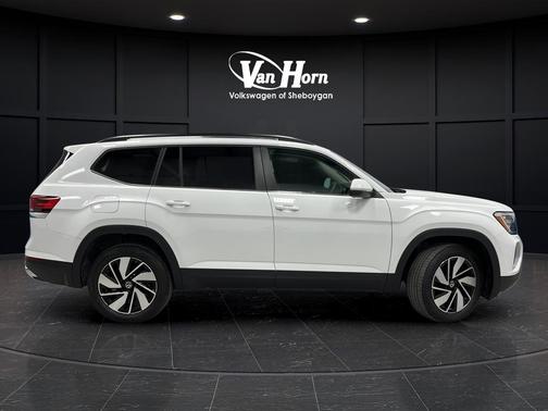 2025 Volkswagen Atlas 2.0T SE w/Technology 4MOTION